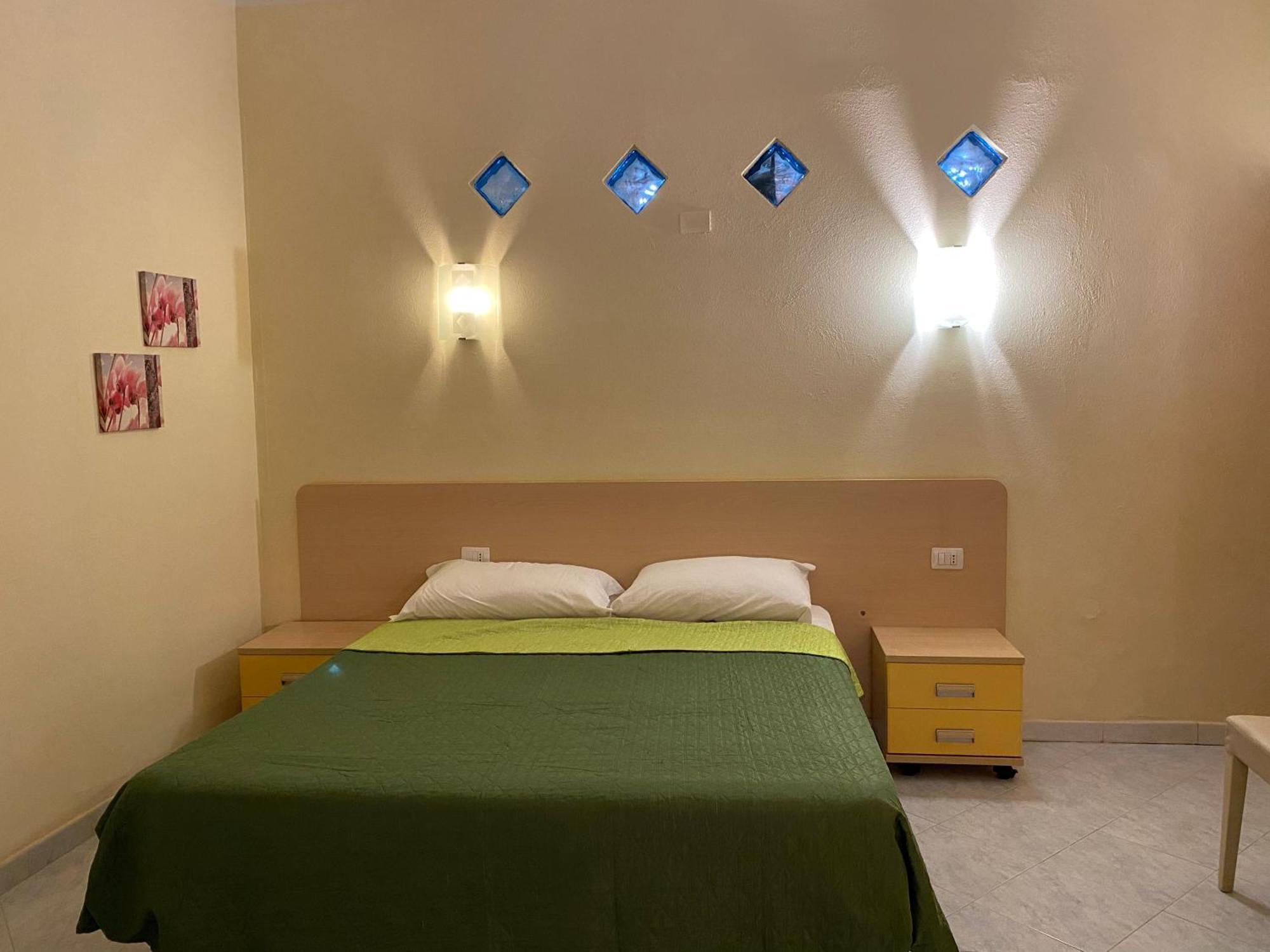 Concas Apartaments Portoscuso Værelse billede