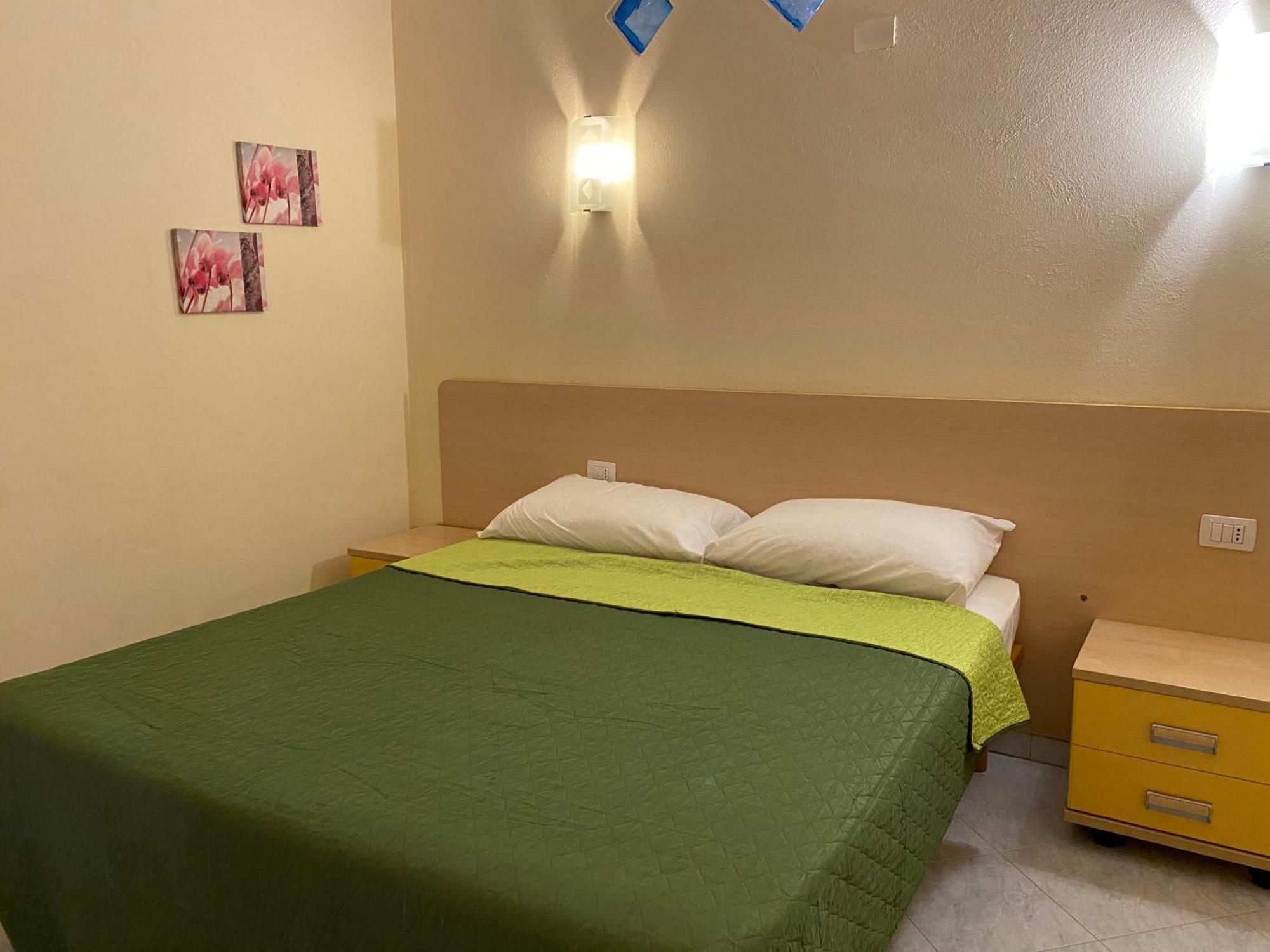 Concas Apartaments Portoscuso Værelse billede